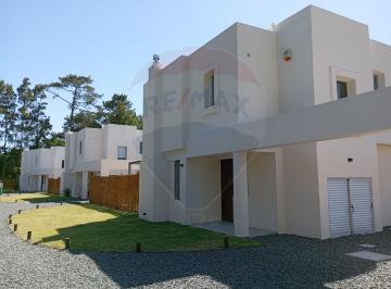 PH · 112m² · 4 Ambientes · 1 Cochera · Venta Casa 3 Dorm. El Pinar Sur a Estrenar