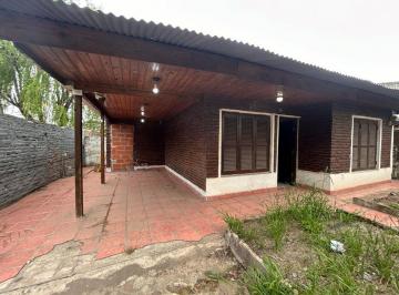 Casa · 225m² · 4 Ambientes · 2 Cocheras · Venta Casa Multifamiliar Longchamps