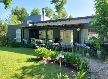 Casa de 4 ambientes, Presidente Perón · Casa en Venta Parque Las Naciones