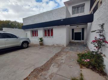 Casa de 4 ambientes, Ciudad de Mendoza · Céntrica Alem