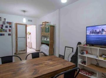 Casa · 33m² · 3 Ambientes · Casa Interna en Venta en Barrio Abasto Rosario