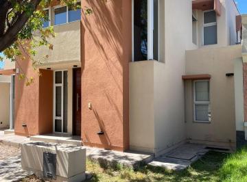 Casa de 6 ambientes, Luzuriaga · Barrio Privado Prima Terra