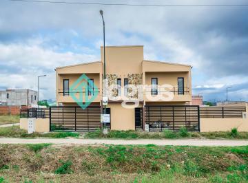 Casa de 3 ambientes, Salta · Dúplex en Venta en Vía Aurelia Salta