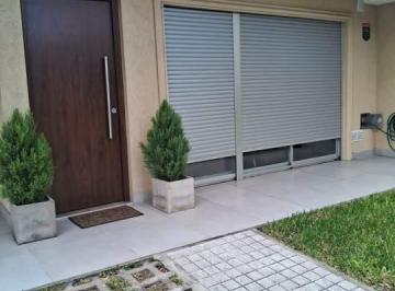 Casa de 3 ambientes, Tres de Febrero · Triplex - Venta - Ciudad Jardín
