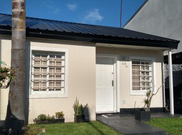 Frente · Casa Sobre Lote Propio El en Barrio Altos de Podesta.
