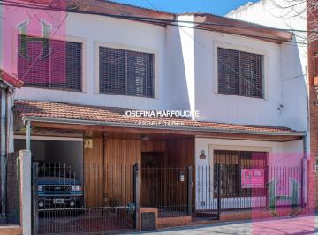 Casa · 200m² · 5 Ambientes · 1 Cochera · Venta - Casa 5 Ambientes con Cochera en Monte Grande