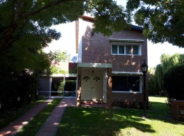 Casa de 5 ambientes, Pueblo Esther · Alquilo Casa Ger Barrio Privado