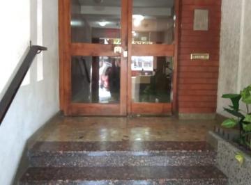 Departamento · 30m² · 1 Ambiente · Alquiler Departamento 1 Amb. en Haedo Al Frente