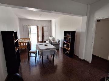 Departamento de 6 ambientes, Ciudad de Mendoza · Departamento Peatonal 4 Dorm.