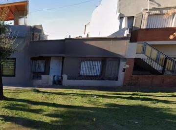 PH · 72m² · 3 Ambientes · PH Al Frente en Banfield - Financiado / Apto Credito
