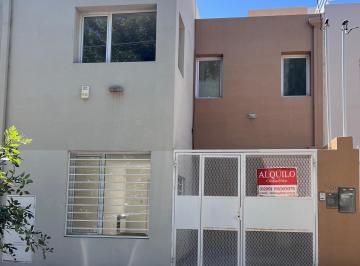 Casa de 3 ambientes, Neuquén · En Alquiler Desde Mayo Duplex 2 Dorm. B°jardines del Rey Nqn