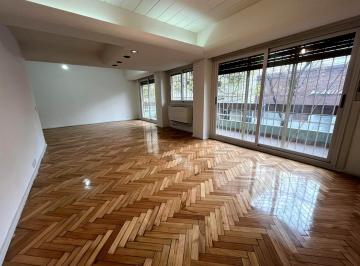 Departamento · 152m² · 4 Ambientes · 1 Cochera · Piso en Venta Al Frente con Dos Patios Descub, Cochera y 2 Bauleras - Caballito
