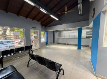 Local comercial de 4 ambientes, Esteban Echeverría · Local Comercial en Alquiler–amplio y en Excelente Ubicación - Monte Grande