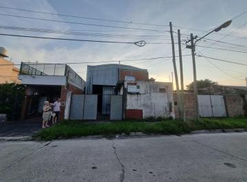 Bodega-Galpón · 373m² · Alquiler de Galpón 4oo m 2 en Berazategui
