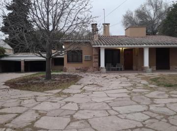 Casa de 5 ambientes, Villa Allende · Se Vende Propiedad Sobre Av Elpidio Gonzalez