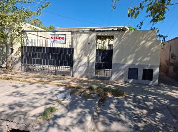 Casa de 5 ambientes, Nueva Ciudad · Se Vende: Casa y Departamento Mixto Ubicados en Tiburcio Benegas 254,guaymallén.