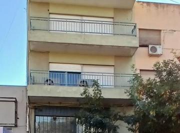 Edificio · 488m² · Edificio C/ Local 2 Deptos