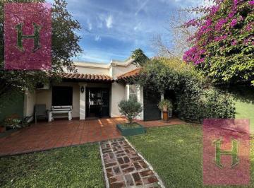 Casa · 140m² · 5 Ambientes · Venta - Casa de 5 Ambientes en Monte Grande - Esteban Echeverría