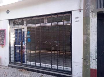 Local comercial · 36m² · 1 Ambiente · Local. frente Vidriado. Baño. Echesortu