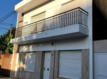 Casa · 7 Ambientes · 1 Cochera · Alquiler/casa/oficna