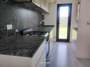 Casa · 200m² · 4 Ambientes · 2 Cocheras · Casa en Venta Solares de Manantiales