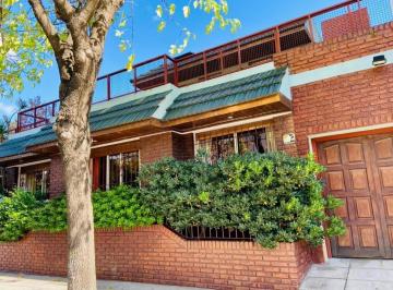 ZNI-ZNI-21_2 · Venta - Impecable Casa en Parque Patricios 280 m.