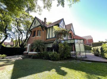 Casa de 5 ambientes, San Isidro · Impecable Casa Estilo Inglés – Totalmente Refaccionada