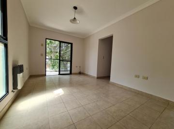 Departamento · 51m² · 3 Ambientes · Muy Luminoso, en Esquina con Tres Balcones Equipado con Cocina y Calefactor