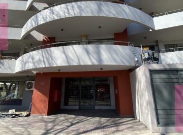 Departamento · 70m² · 3 Ambientes · 1 Cochera · Venta - Departamento 3 Ambientes con Cochera y Baulera en Monte Grande