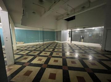 Local comercial de 3 ambientes, San Telmo · Local Comercial de 268 m² en Alquiler (O Venta) en San Telmo