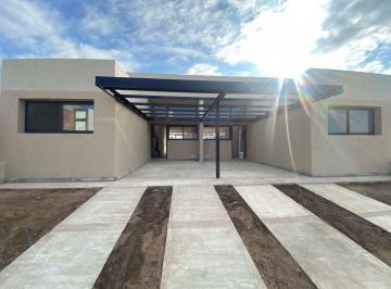 Casa · 73m² · 3 Ambientes · 1 Cochera · Dúplex en Venta en Docta, 2 Dorm. en Planta Baja. Oportunidad. No Apto Bancor