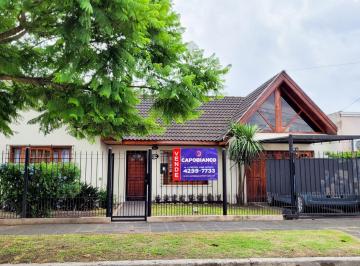 Casa de 2 ambientes, Almirante Brown · Excelente Chalet en Venta en Burzaco - Acepta Permuta!