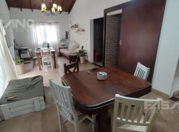 Casa · 140m² · 3 Ambientes · 1 Cochera · Casa en Venta con 325 m² de Terreno - San Andres de Giles