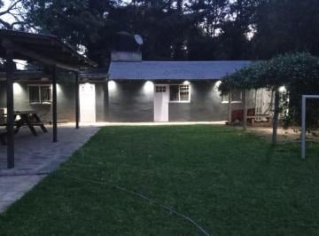 Quinta vacacional de 4 ambientes, Sauce Viejo · ¡Oportunidad Única! Terreno con Cabañas y Más Frente Al Aeropuerto