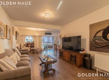 Departamento · 157m² · 5 Ambientes · 2 Cocheras · Departamento 5 Ambientes en Flores con Cochera
