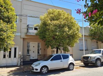 Frente · Casa Arana y 9 de Julio, Tandil