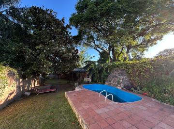 Casa de 4 ambientes, Córdoba · Una Joya! 400 m² de Parque en La Mejor Zona de Villa Belgrano!