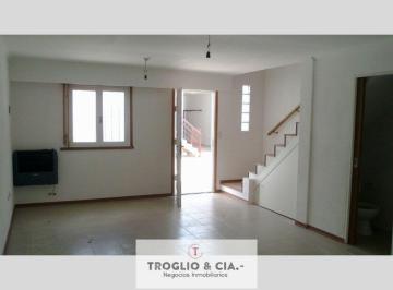 Casa · 98m² · 1 Cochera · Duplex 3 Amb Mas Cochera - Bronzini Al 100