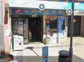 Local comercial , San Miguel de Tucumán · Gran Local Comercial en El Centro de La Ciudad con Entrepiso