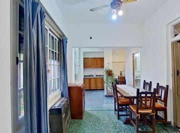 Casa · 121m² · 4 Ambientes · Venta Casa 4 Amb en Crucecita, Avellaneda