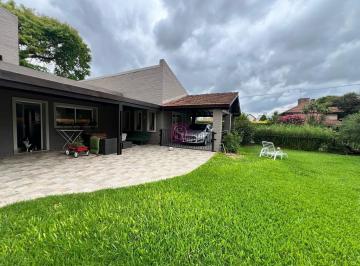 Casa · 200m² · 5 Ambientes · 1 Cochera · Casa en Venta en Champagnat, Pilar, G. B. a. Zona Norte