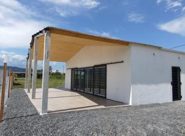 Casa · 700m² · 2 Dormitorios · 1 Cochera · Casa en Alquiler en El Encon, Salta, 2 Domitorios, 1 Baño, a