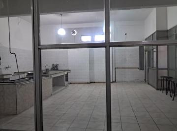 Local comercial , Morón · Local de 400 m. - Morón