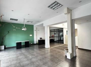 Oficina comercial · 88m² · 3 Ambientes · Alquiler Piso con Destino Comercial en Villa Lugano