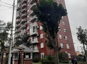 Departamento de 2 ambientes, Avellaneda · Departamento de Dos Ambientes Al Frente con Balcón