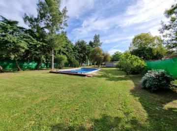 Quinta vacacional · 200m² · 5 Ambientes · 2 Cocheras · Quinta en Venta Barrio Pava Grande Chascomus