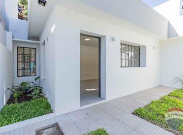 Casa · 101m² · 3 Ambientes · 1 Cochera · Casas en Venta en City Bell de 2 Dorm.