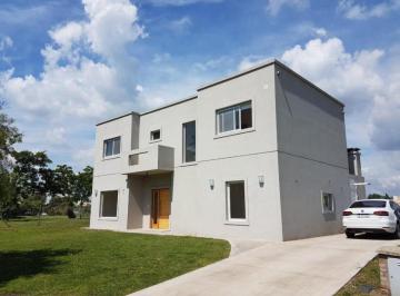 Casa · 150m² · 5 Ambientes · 2 Cocheras · Casa Alquiler 4 Dorm. Santa Guadalupe