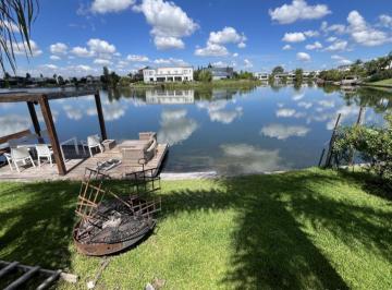Casa · 420m² · 5 Ambientes · 2 Cocheras · Casa en Venta con Vista Al Lago Central en El Barrio Los Alisos Nordelta Tigre