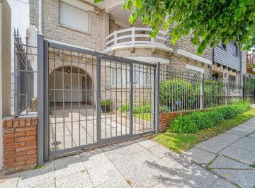 Casa · 273m² · 4 Ambientes · 1 Cochera · Venta - Casa - 5 Ambientes - Barrio Los Troncos